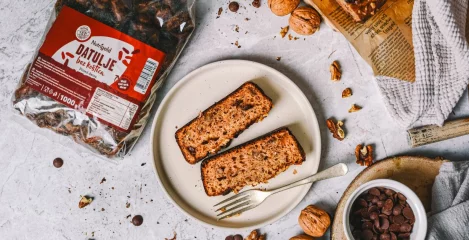 Kolač od datulja s orasima