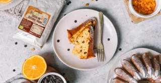 Kuglof od zrnatog sira i naranče s čokoladom oduševit će vas skladom!