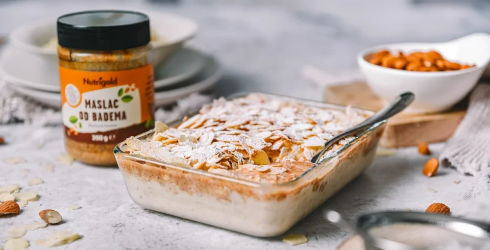 Zobena kaša s bademima