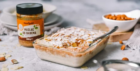 Zobena kaša s bademima