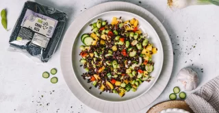 Salata od crne riže