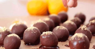 ČOKOLADNI TRUFFLES NEODOLJIVI ČOKOLADNI TRUFFLES