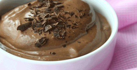 Sirovi puding s avokadom i kakaom u glavnoj ulozi